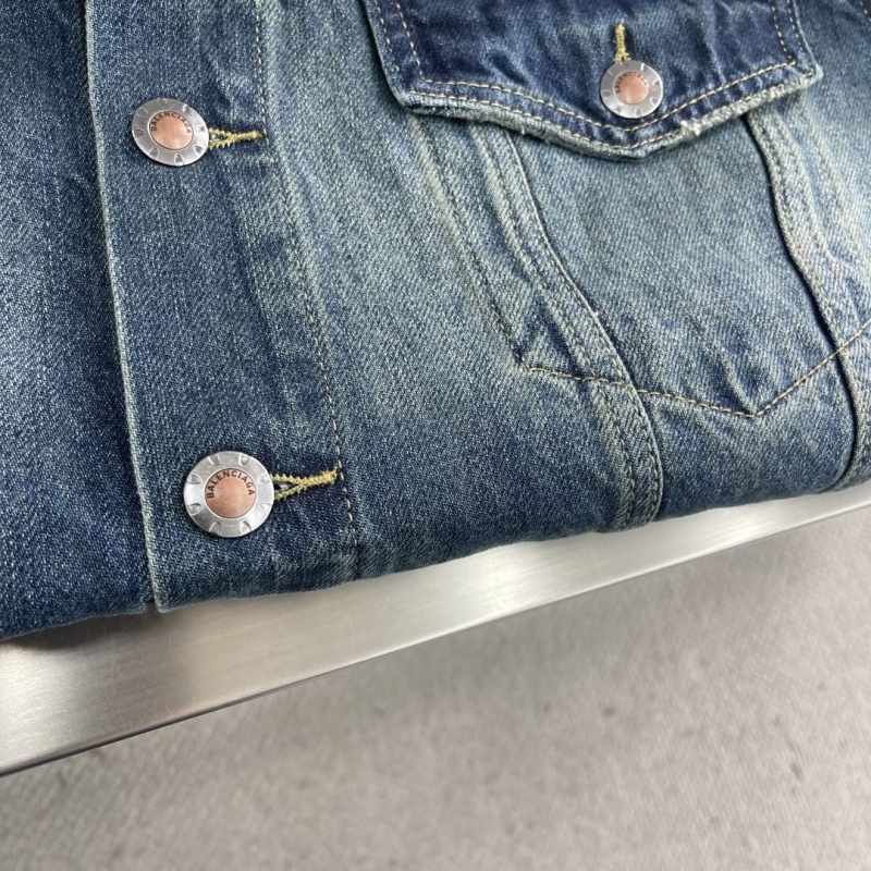 Ba1en*iaga jeans